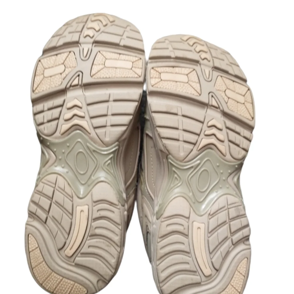 Vionic Walker Sneakers 11